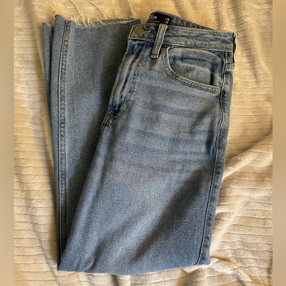 💗HOLLISTER ULTA HIGH RISE VINTAGE STRAIGHT JEANS SIZE 3 PERFECT CONDITION